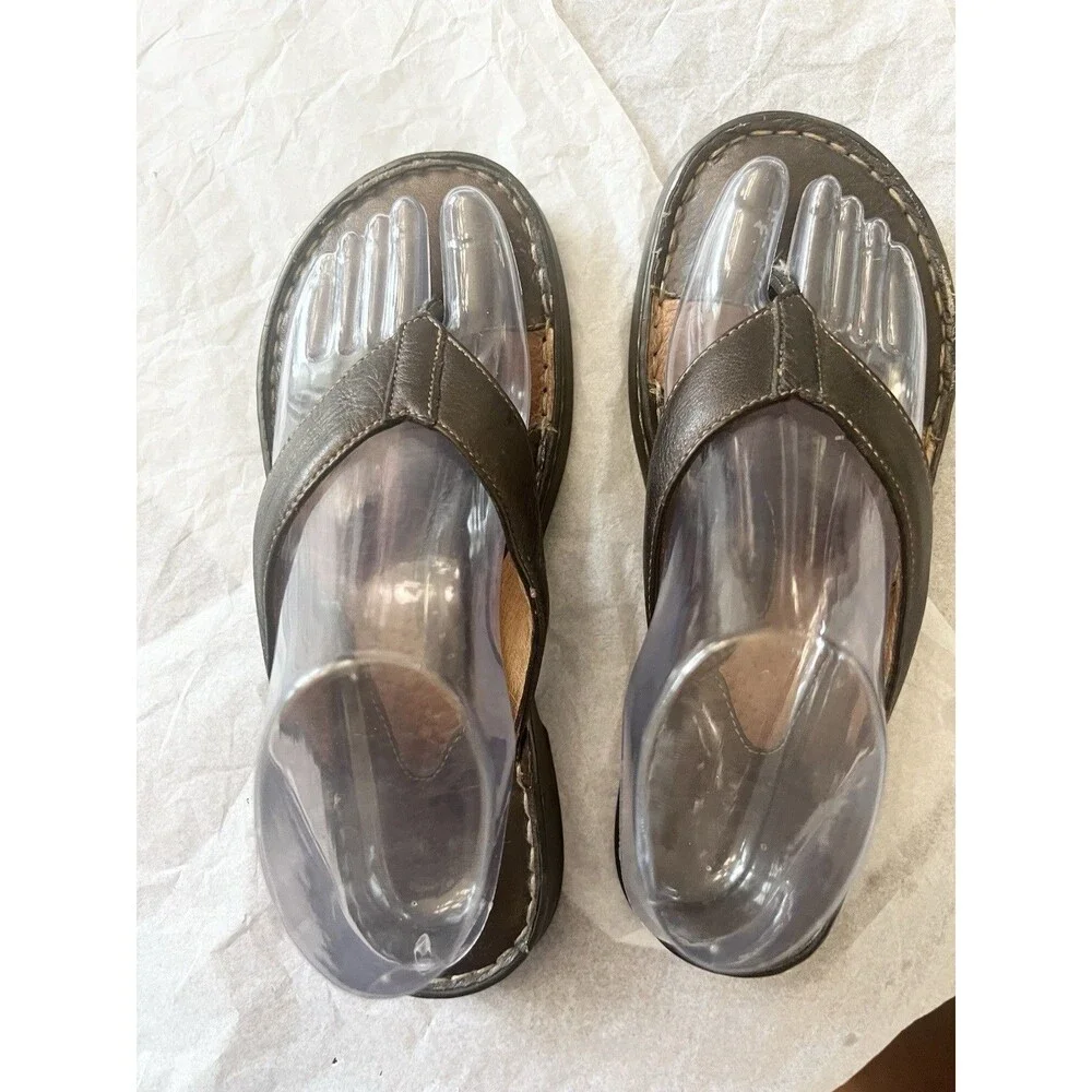 Born Womens 8 Flip Flop Brown Leather Slip On Open Toe Comfort